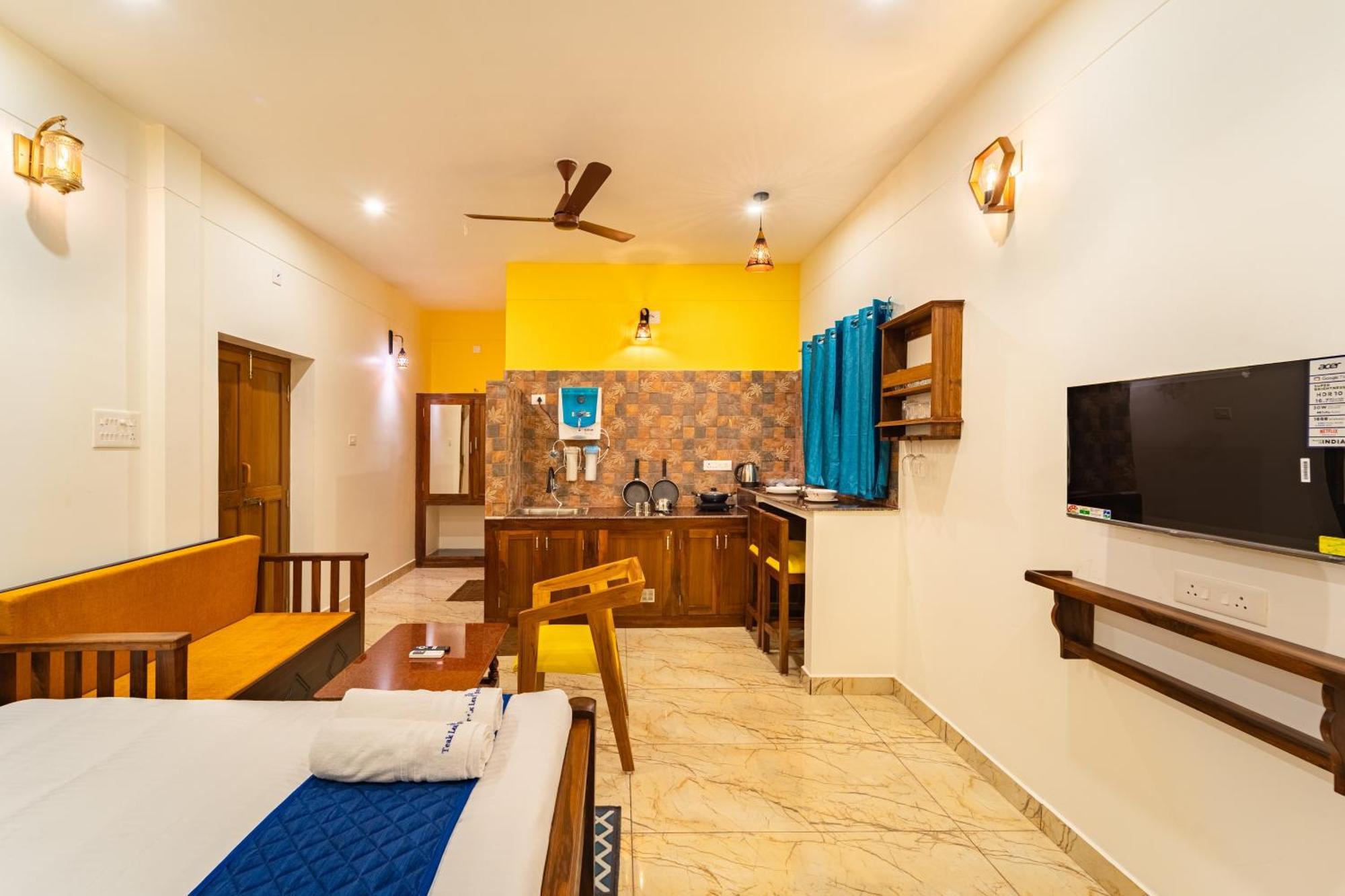 Teak Leaf Gateway Villa With Swimming Pool Indoor Games Kālapettai المظهر الخارجي الصورة