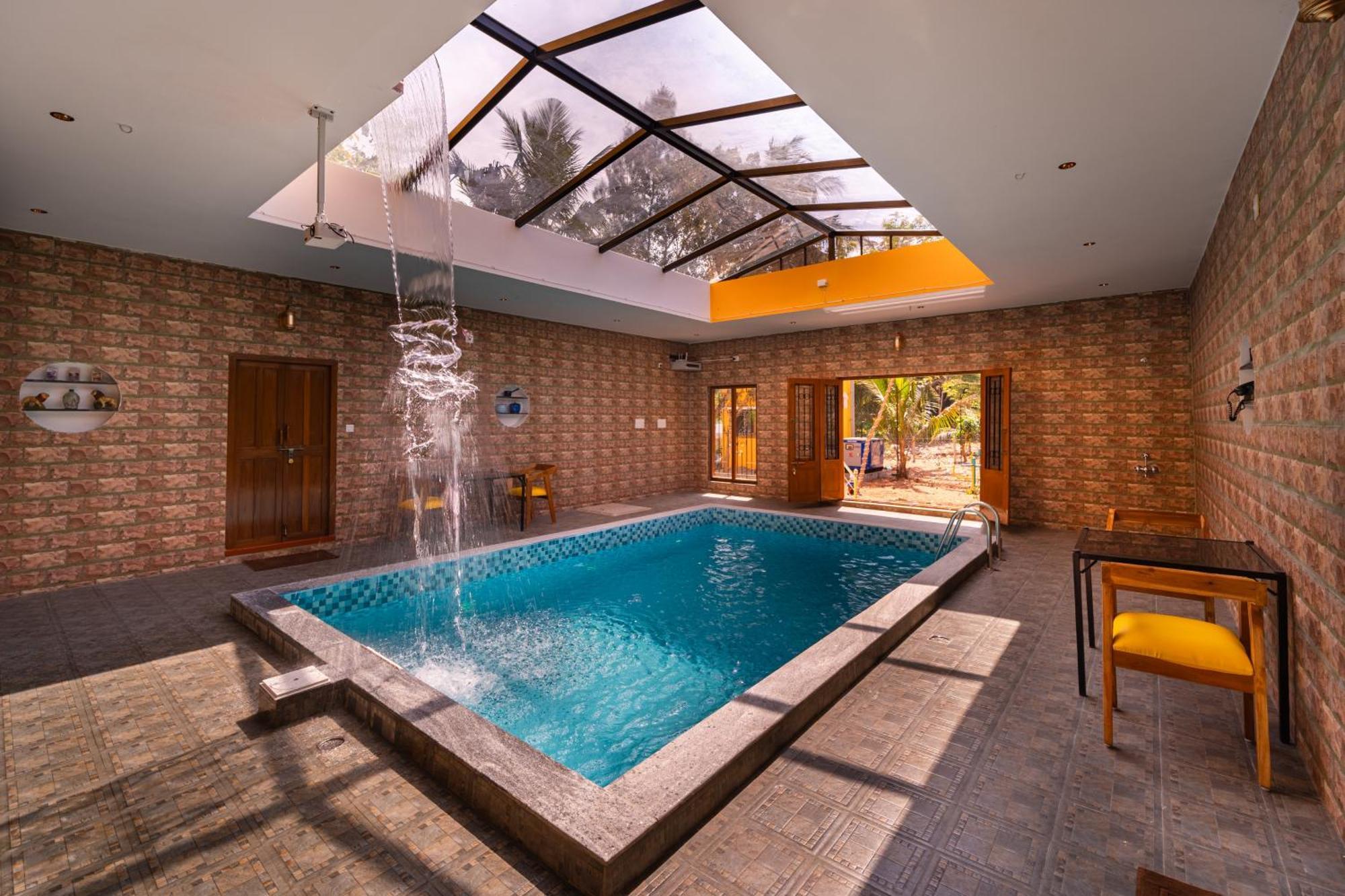 Teak Leaf Gateway Villa With Swimming Pool Indoor Games Kālapettai المظهر الخارجي الصورة