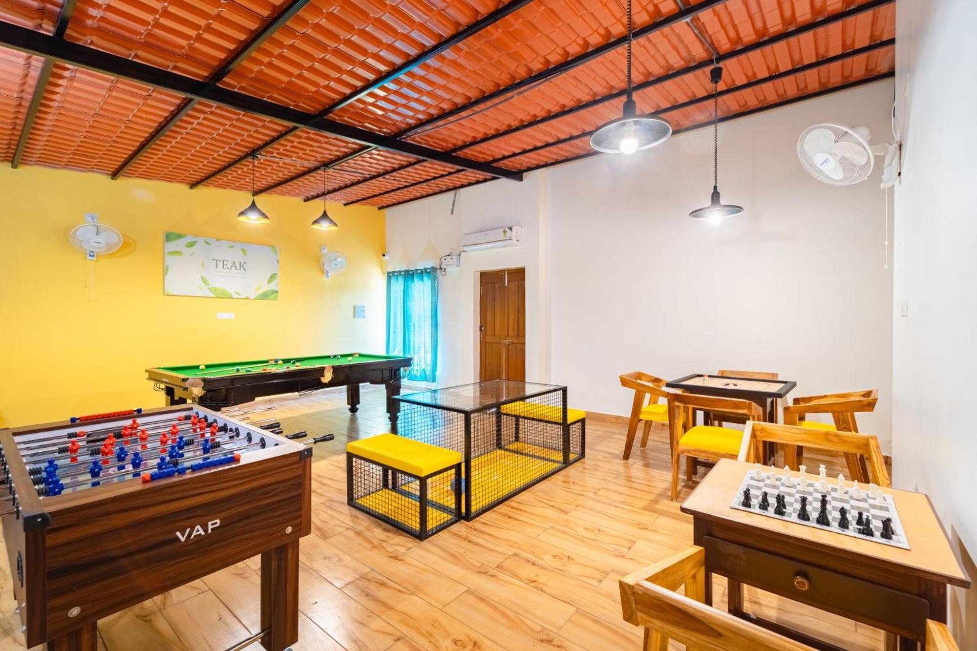 Teak Leaf Gateway Villa With Swimming Pool Indoor Games Kālapettai المظهر الخارجي الصورة