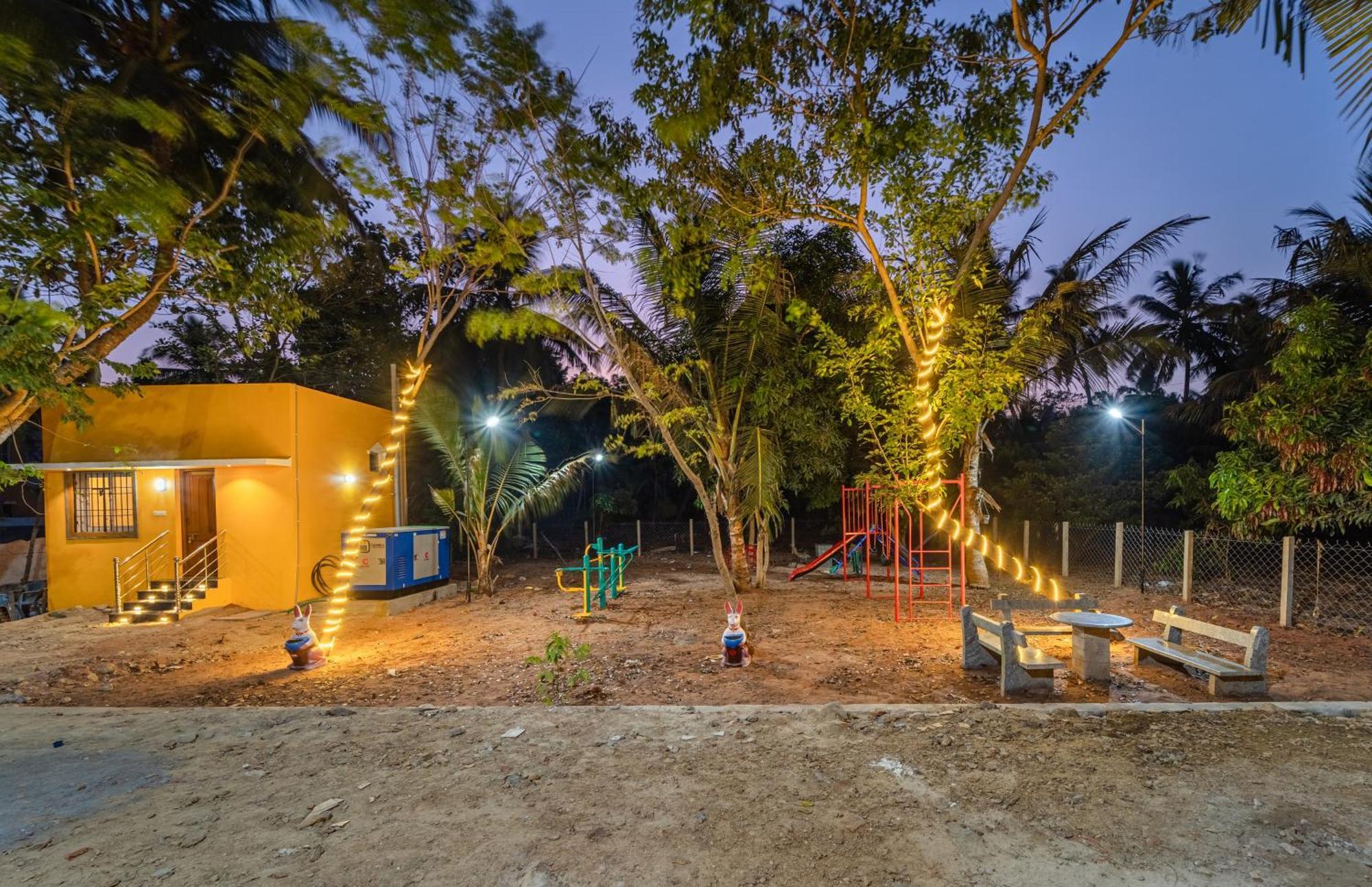 Teak Leaf Gateway Villa With Swimming Pool Indoor Games Kālapettai المظهر الخارجي الصورة