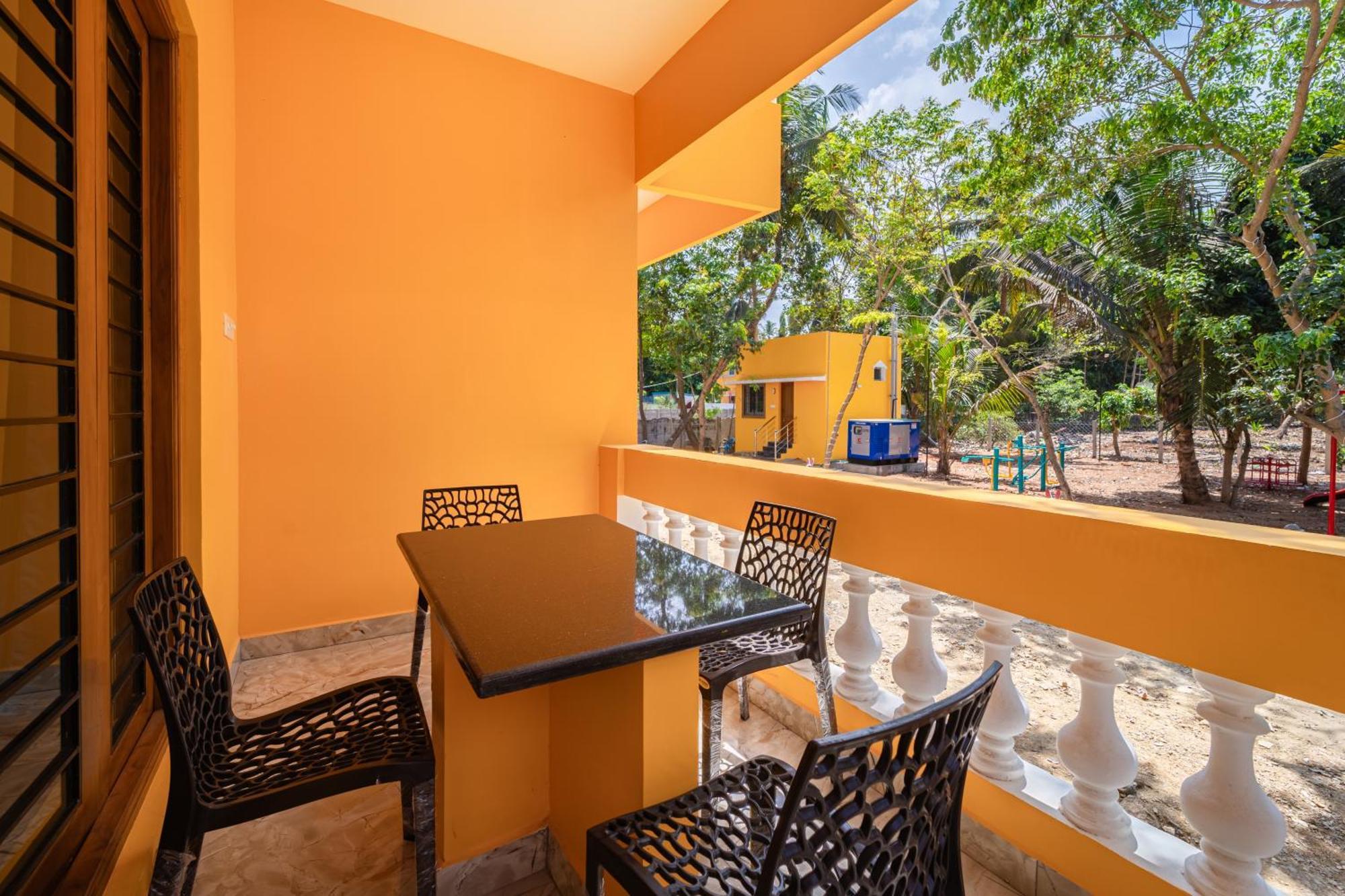 Teak Leaf Gateway Villa With Swimming Pool Indoor Games Kālapettai المظهر الخارجي الصورة