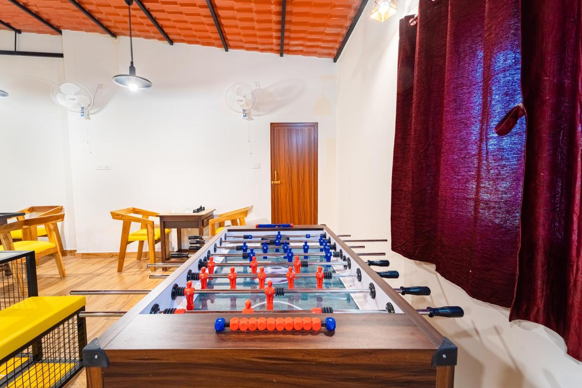 Teak Leaf Gateway Villa With Swimming Pool Indoor Games Kālapettai المظهر الخارجي الصورة